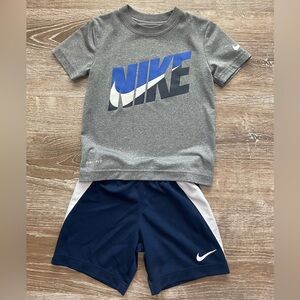 Nike Boys Gray/Blue Shirt/Short Set Size 4